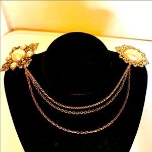 Elegant Gold and Cream Brooch Set